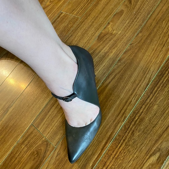 Grey Mary Jane Heel, size 8 - Picture 3 of 5